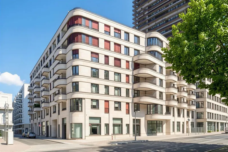 Moderne 2-Zimmer-Wohnung mit 2 Balkonen, Parkett und EBK an der East Side Gallery — photo 1